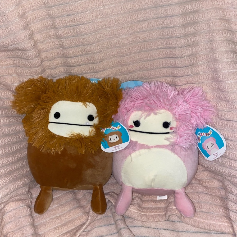Squishmallow Benny and Brina the Bigfoots valentines  bundle set 8” - Picture 2 of 7